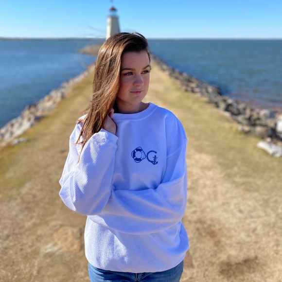 Corded “CG” Sweatshirt - Picture 1 of 3
